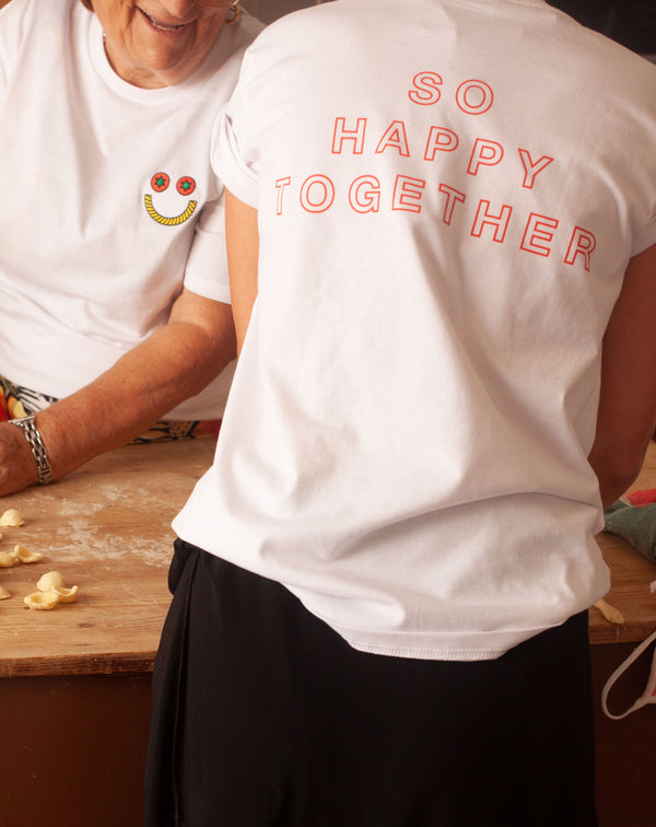 So happy together  *RED FRIES* COLLAB shirt